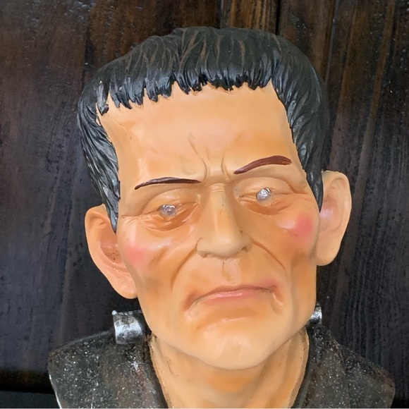 Frankenstein Bust Light Up Halloween Decor - Picture 2 of 14